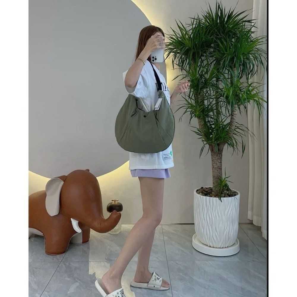 Lululemon Pleated Shoulder Bag 10L Grey Sage - Picture 8 of 16